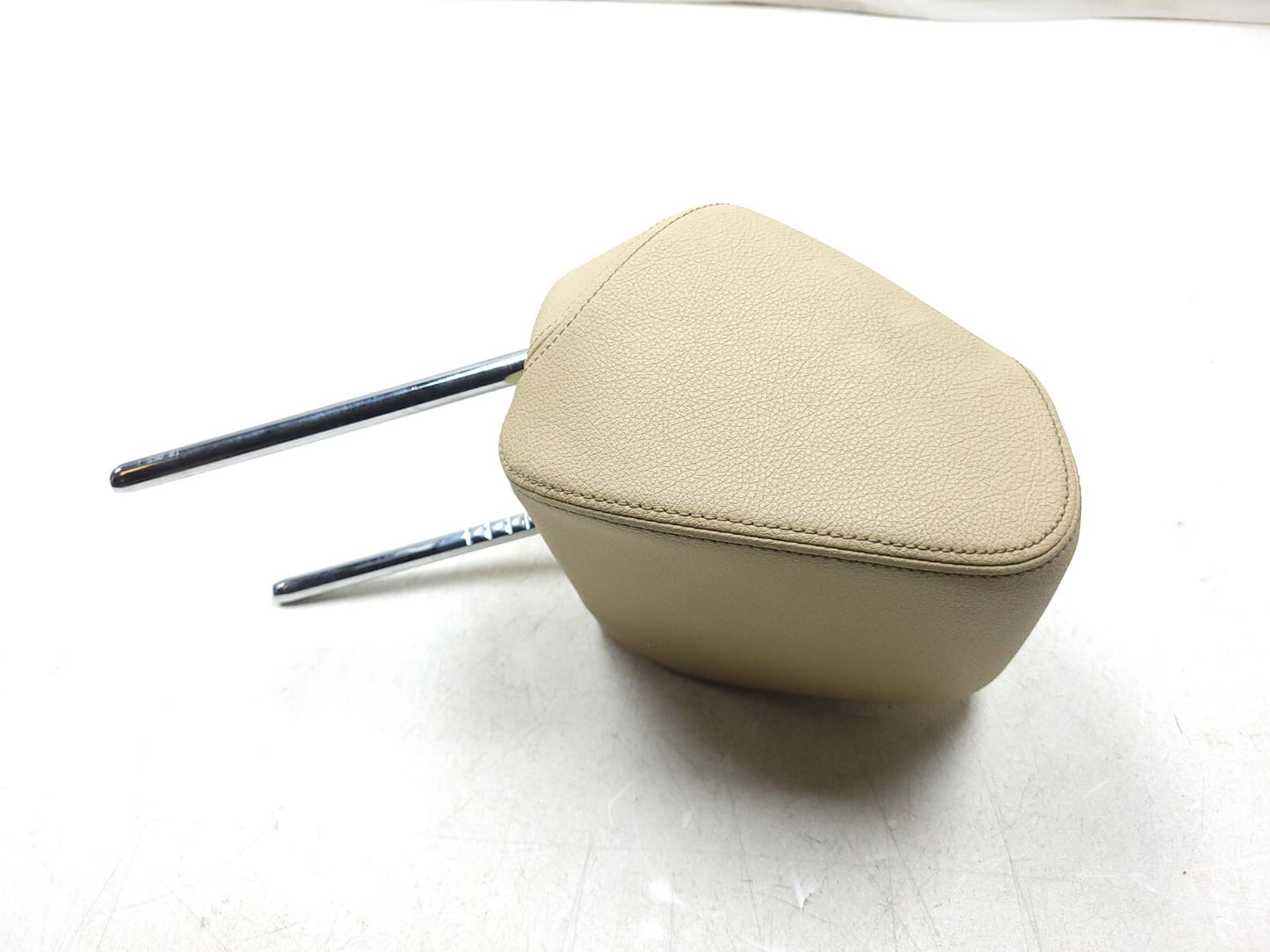 12-18 BMW 330xi F30 Front Headrest Pair OEM ✅