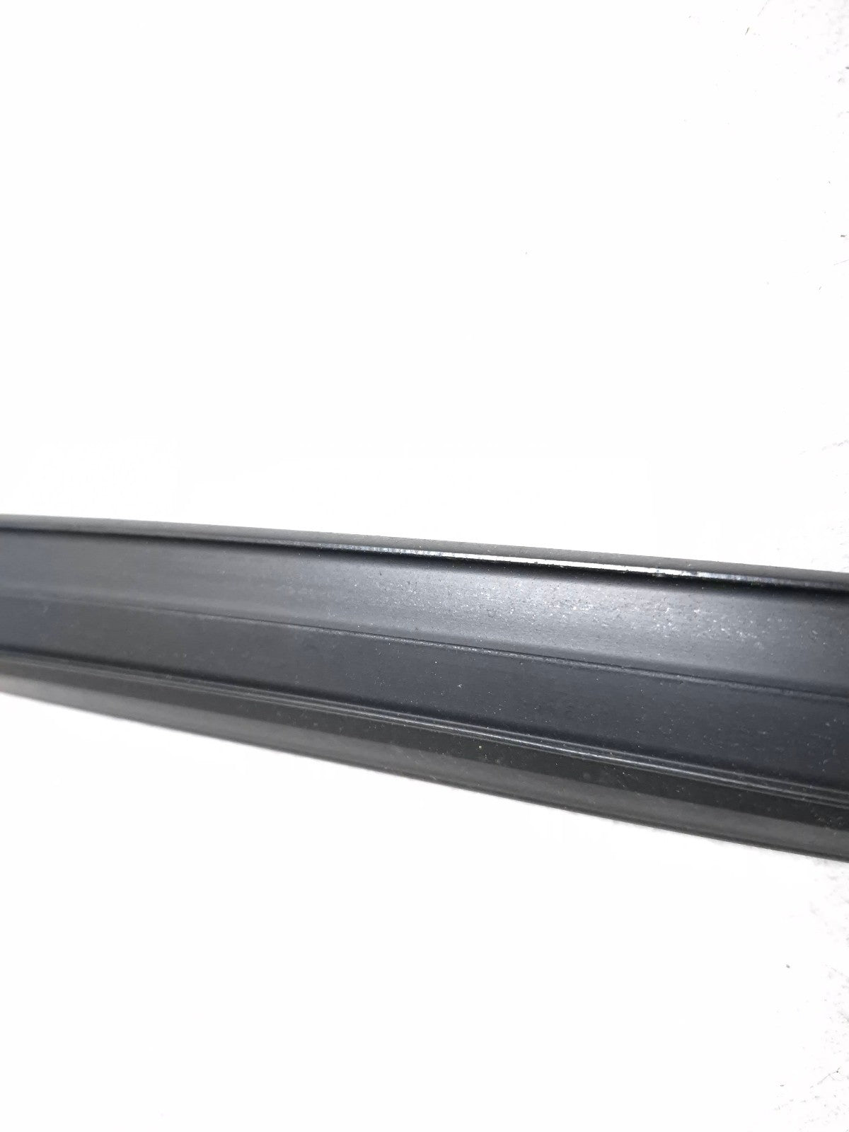 2010 Nissan Maxima Front Right Door Weatherstrip Seal OEM