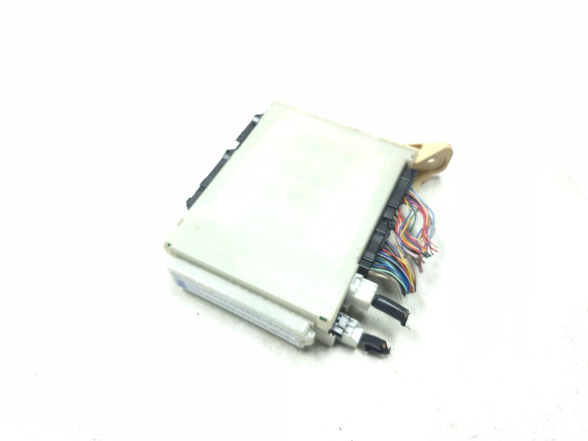 2017 Toyota Highlander Bcm Multiplex Control Module W/ Junction Block OEM