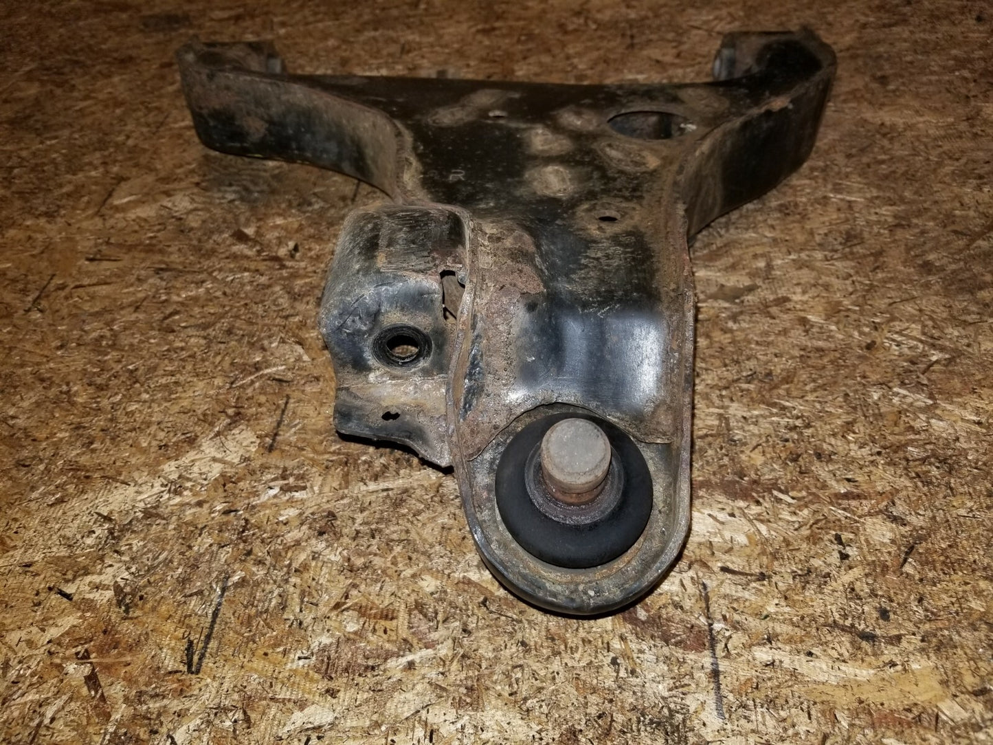 2007 Infiniti Qx56 Front Lower Control Arm Front Passenger Side Right OEM