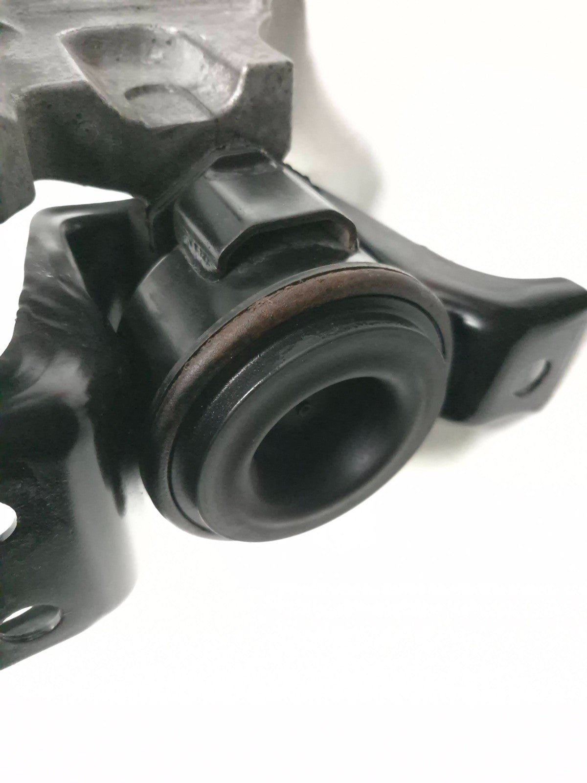 2011 Nissan Juke Engine Mount OEM