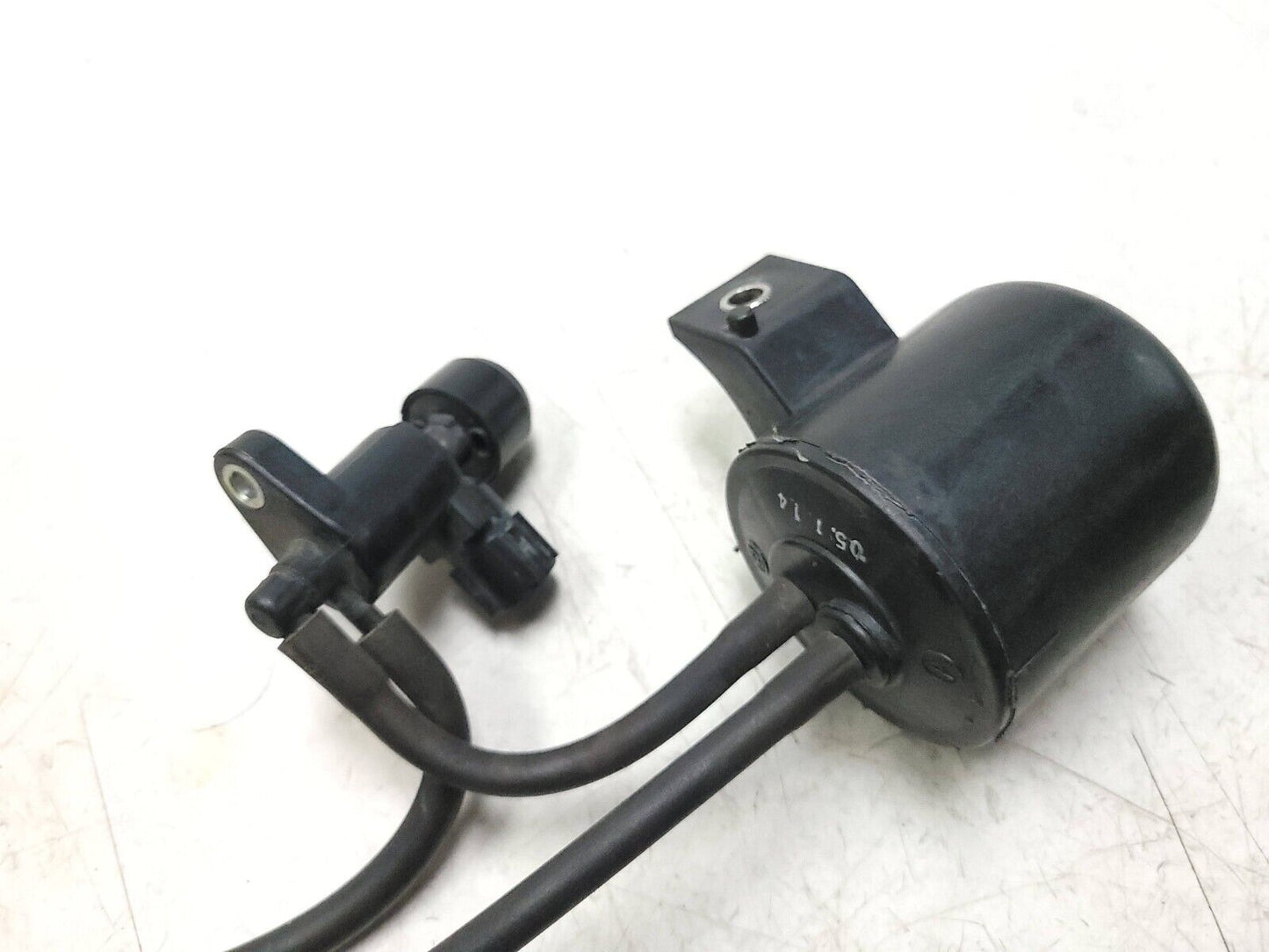 04 05 Honda Cbr 1000rr Vapor Canister Purge Valve OEM 12k Miles