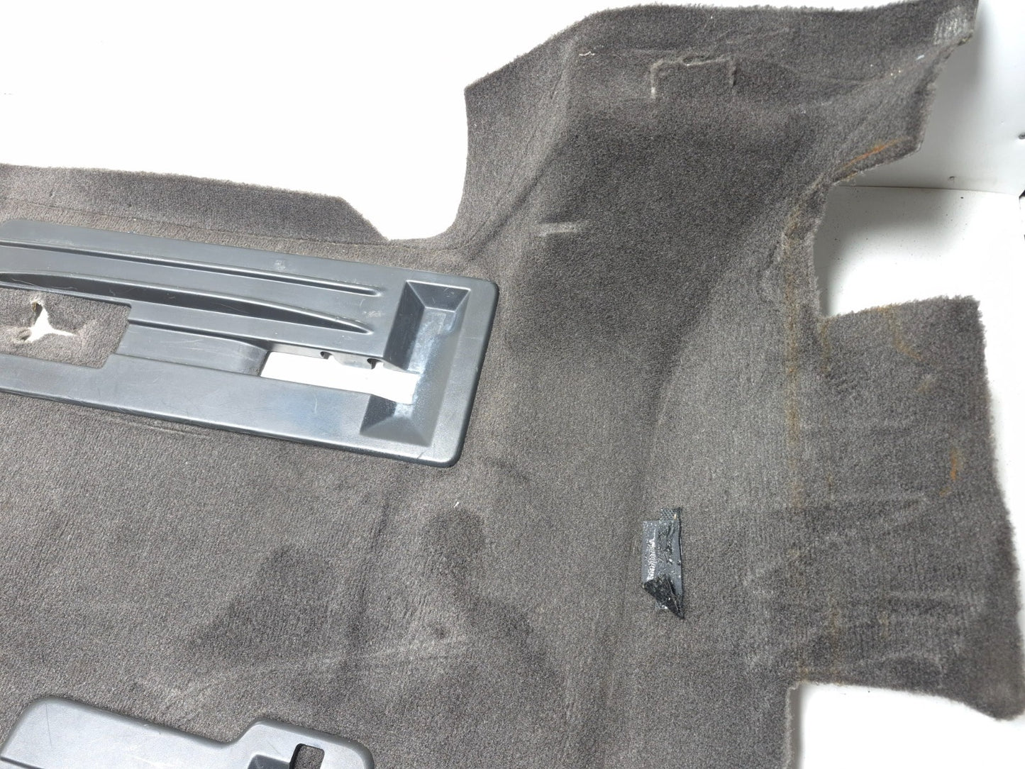 2013 Cadillac Escalade Esv Rear Floor Interior Carpet Liner OEM