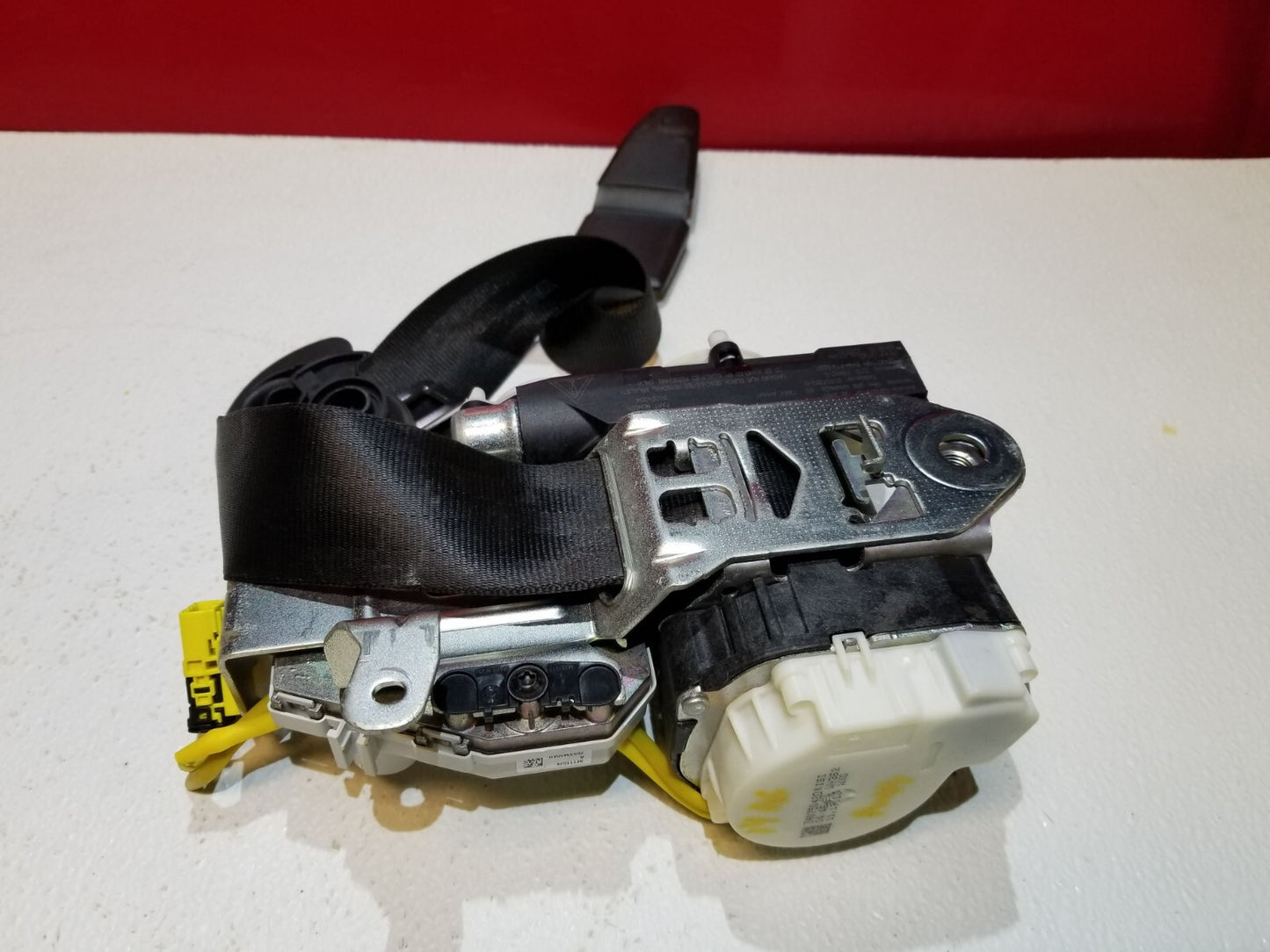 2014 Audi A6 Front Seat Belt Retractor Passenger Side Right OEM