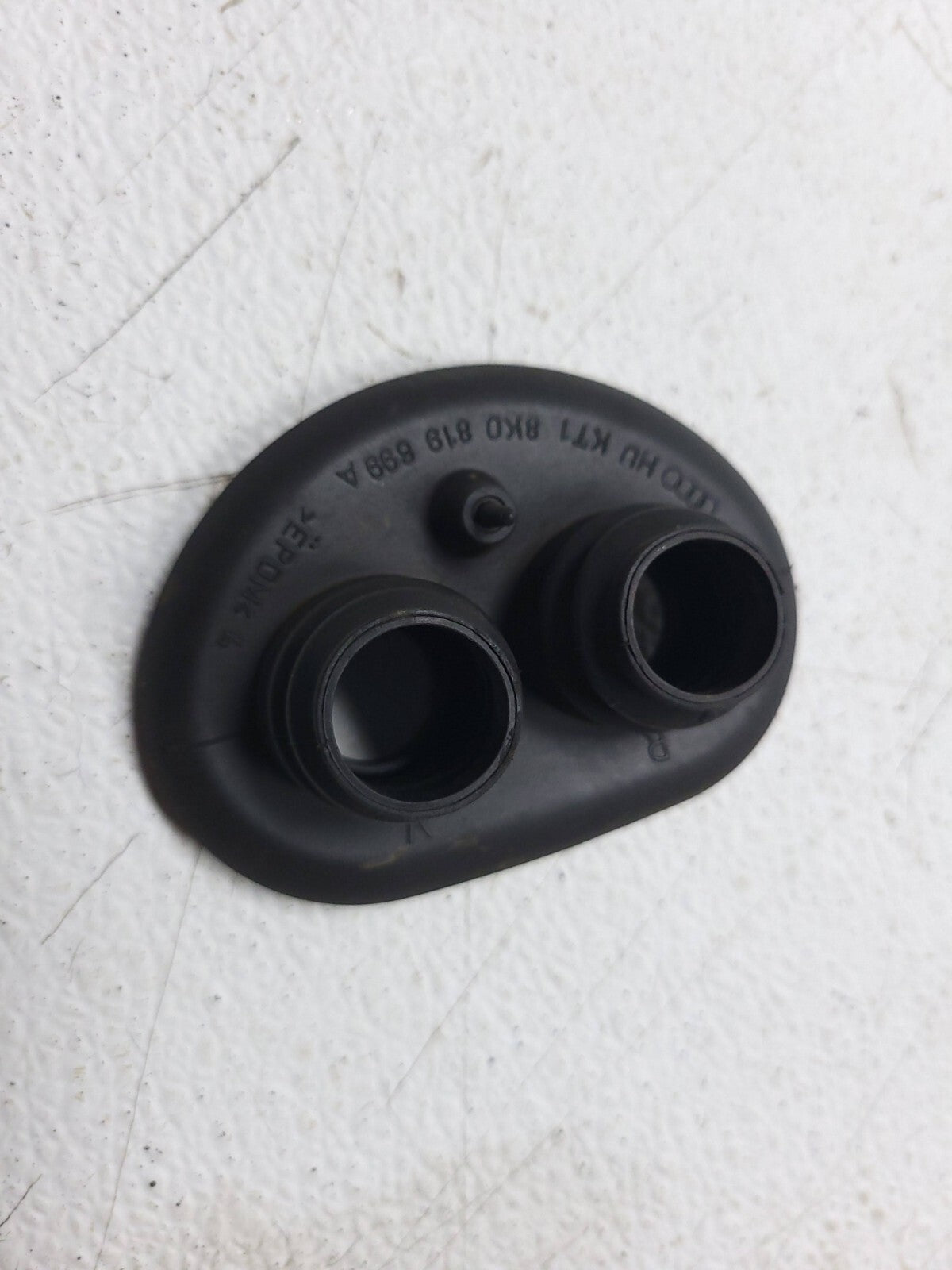 2013 2014 2015 Audi A4 S4 Coolant Hose Pipe Grommet Double Rubber 8k0819699a OEM