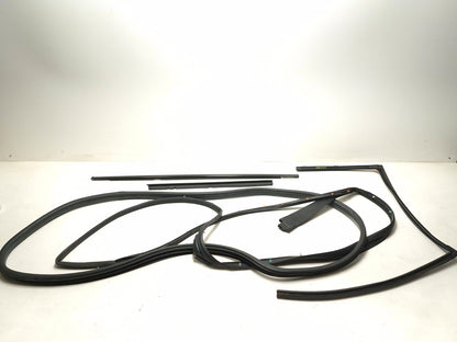 2007 Acura Tl Type-s Rear Door Weatherstrip Seal Right Passenger Side Set OEM