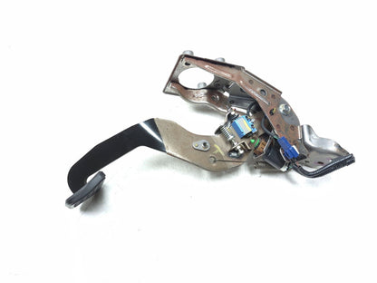 2017 Toyota Highlander Brake Pedal W/ Bracket OEM