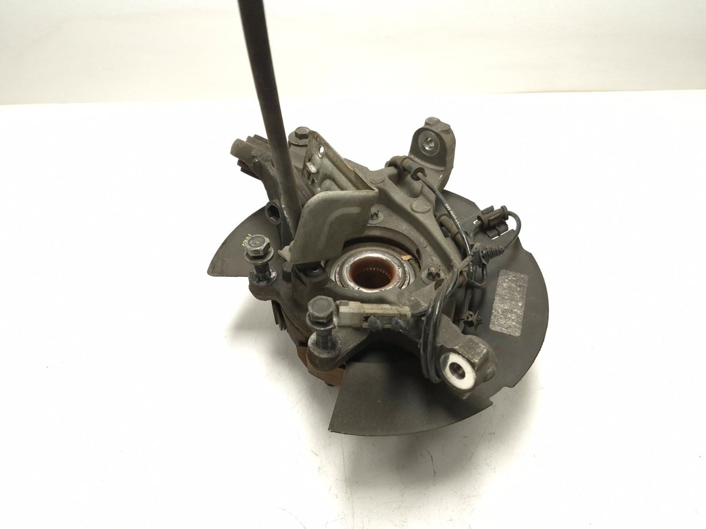 2020 Dodge Challenger 5.7l Rear Spindle Knuckle Wheel Hub Left Driver Side OEM