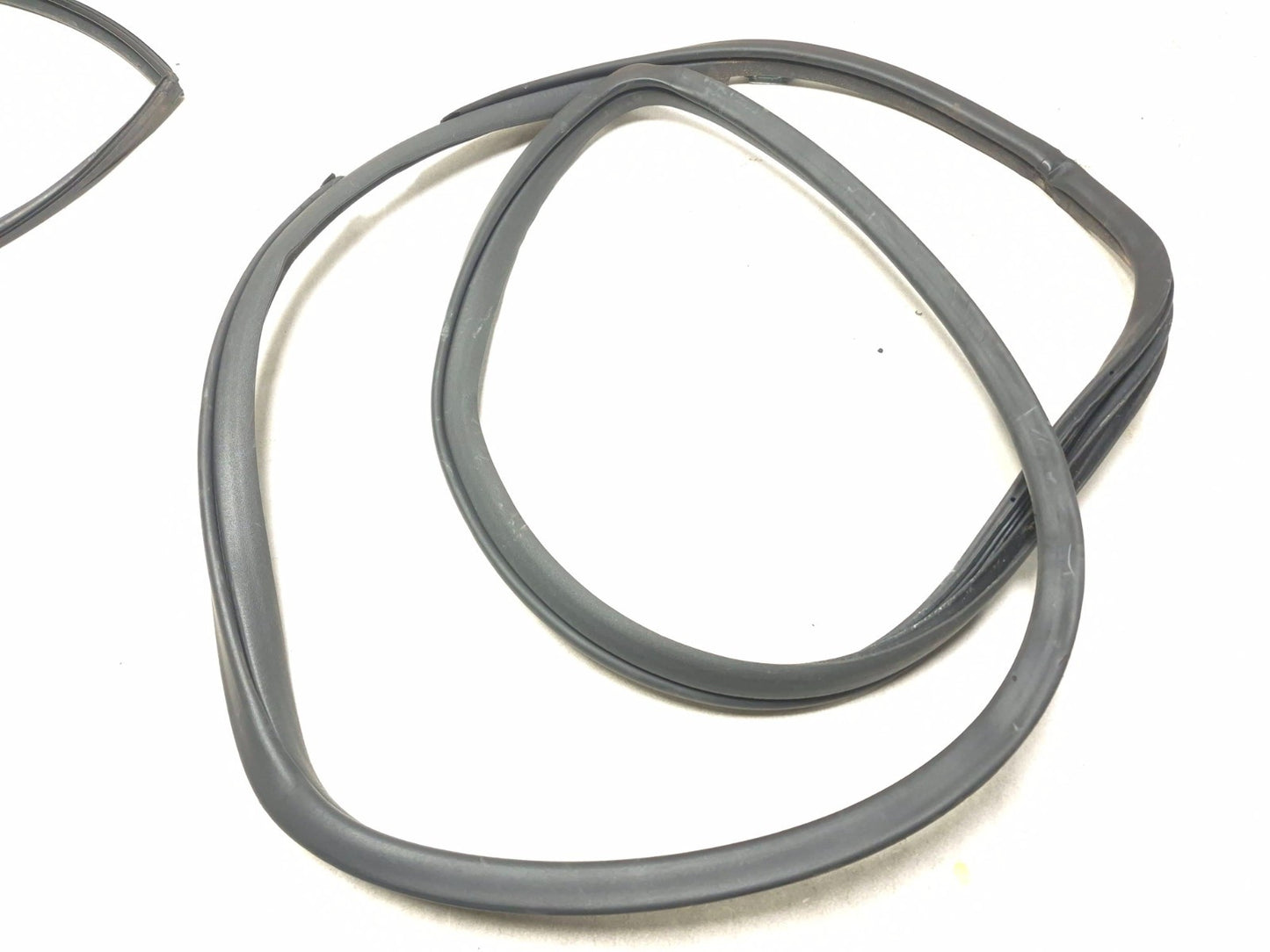 2007 Toyota Corolla Rear Door Weatherstrip Belt Seal Molding Driver Side OEM