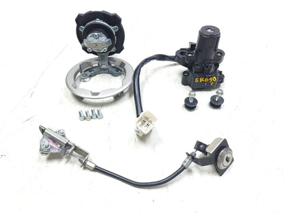 2017 - 2022 Kawasaki Ninja Z650 Er650 Ignition Set Key Lock Fuel Cap