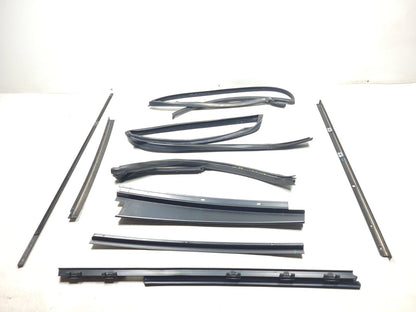 2007 Range Rover Rear Door Molding & Weatherstrip Seal Driver Side Left Set OEM