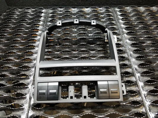 05 2005 Kia Sorento Center Dash Radio AC Climate Trim Bezel Panel OEM #96