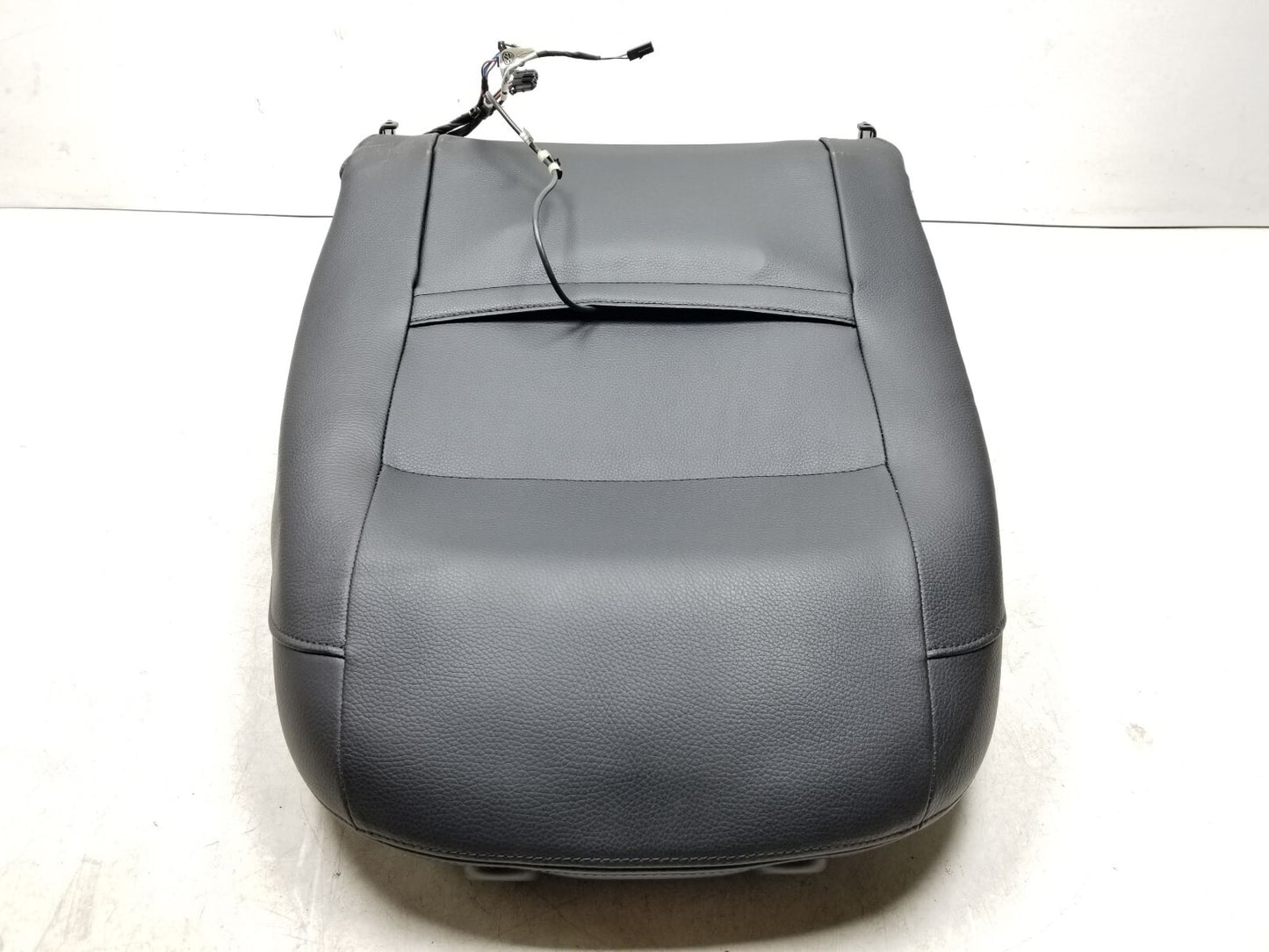 2016 Volkswagen Cc Front Seat Back Backrest Upper Passenger Right OEM