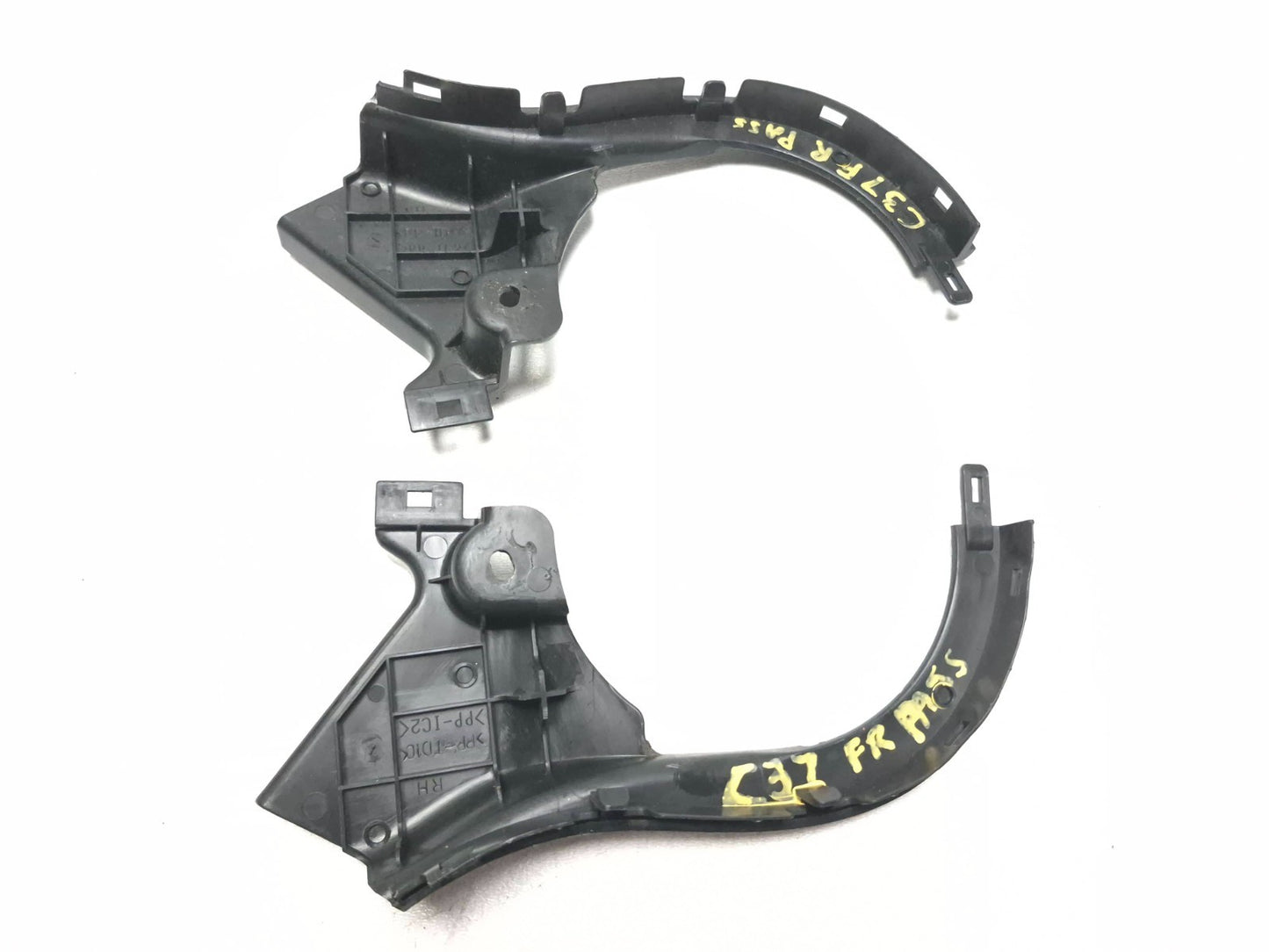 2011 Nissan Juke Seat Side Trim Front Passenger Side Right OEM