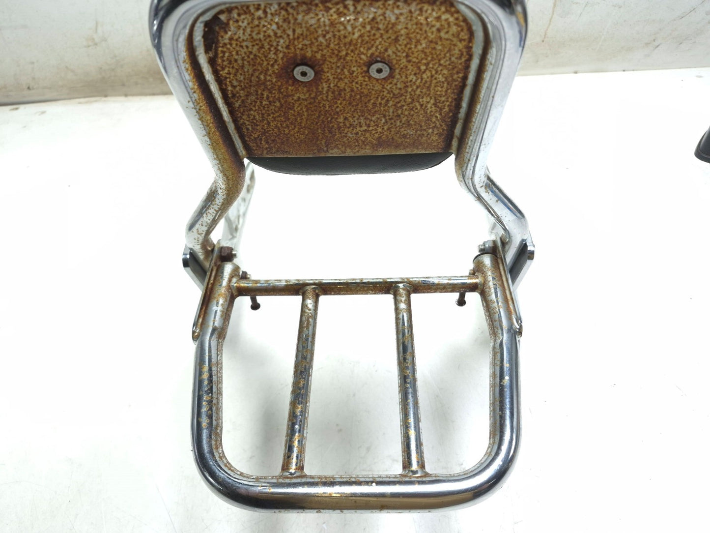2004 Suzuki Intruder Volusia Vl800 Backrest Sissy Bar Luggage Rack OEM