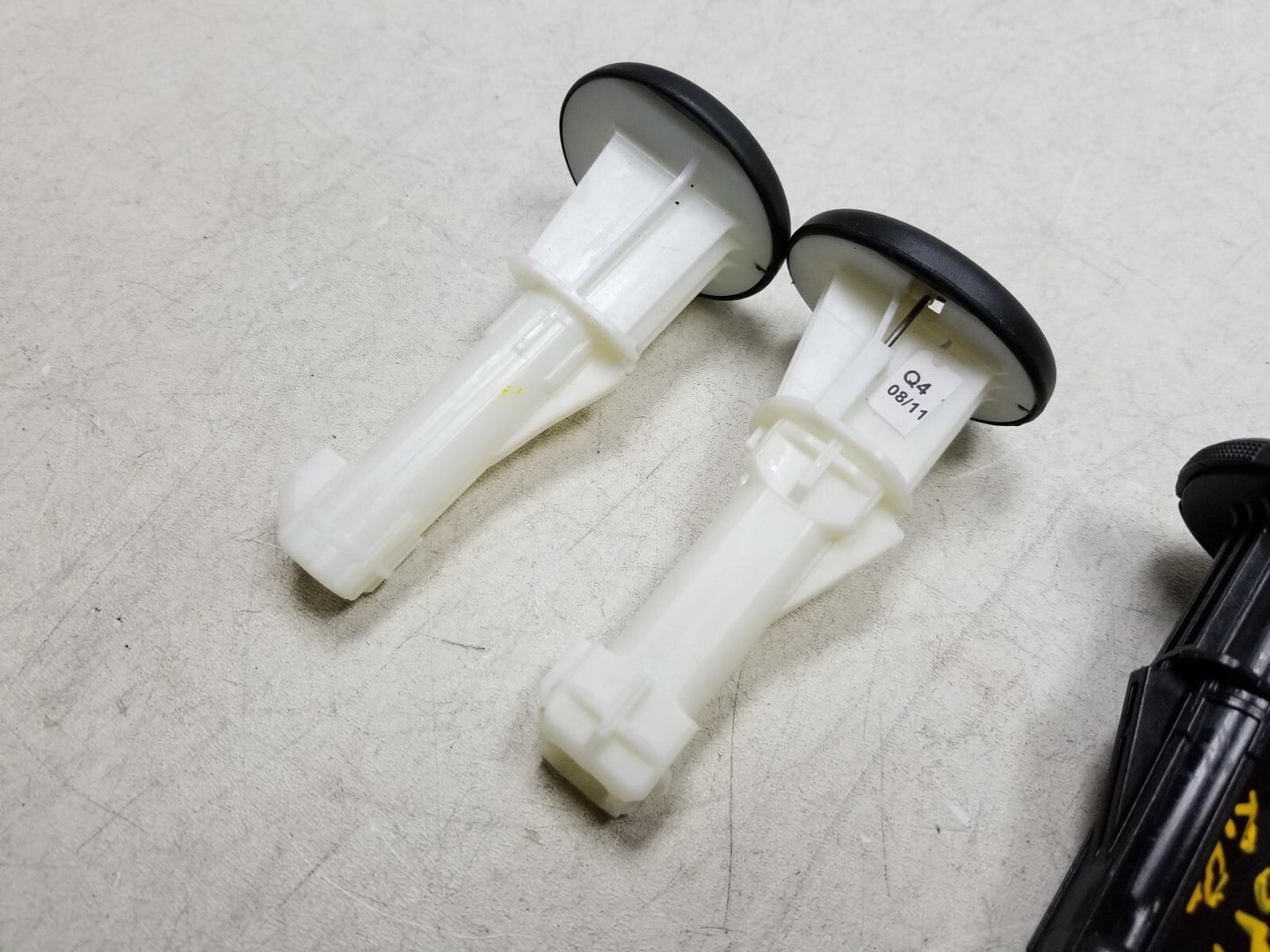 10-16 Mercedes W212 E350 Rear Seat Headrest Guide Sleeve 6pcs OEM