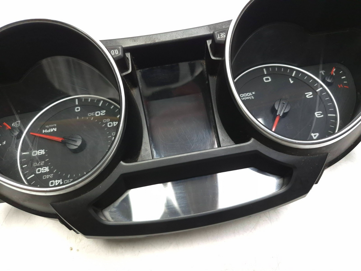2010 Audi A5 Instrument Cluster 8t0920981j OEM