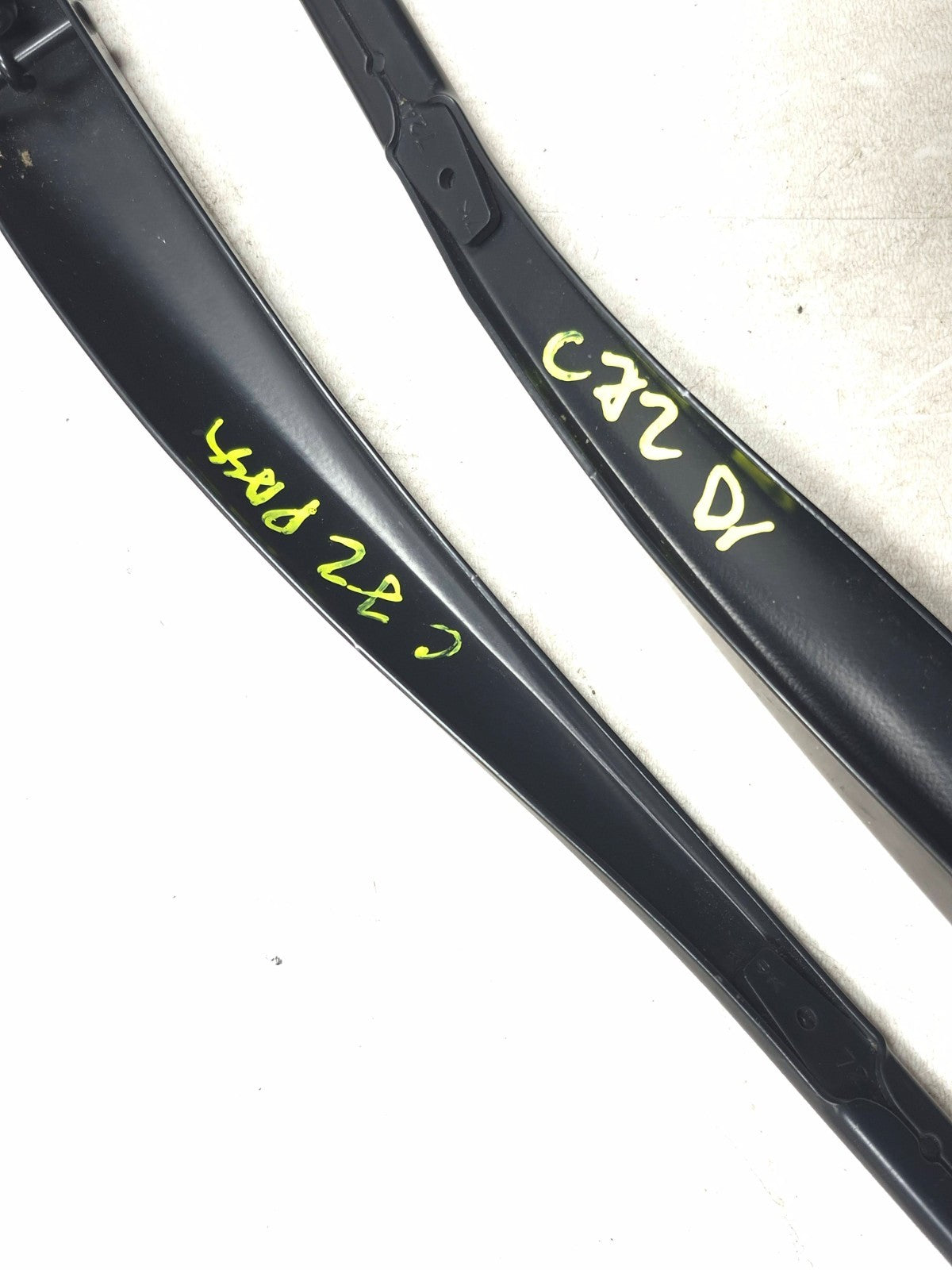 2009 Lexus IS250 Windshield Wiper Arm Left & Right OEM