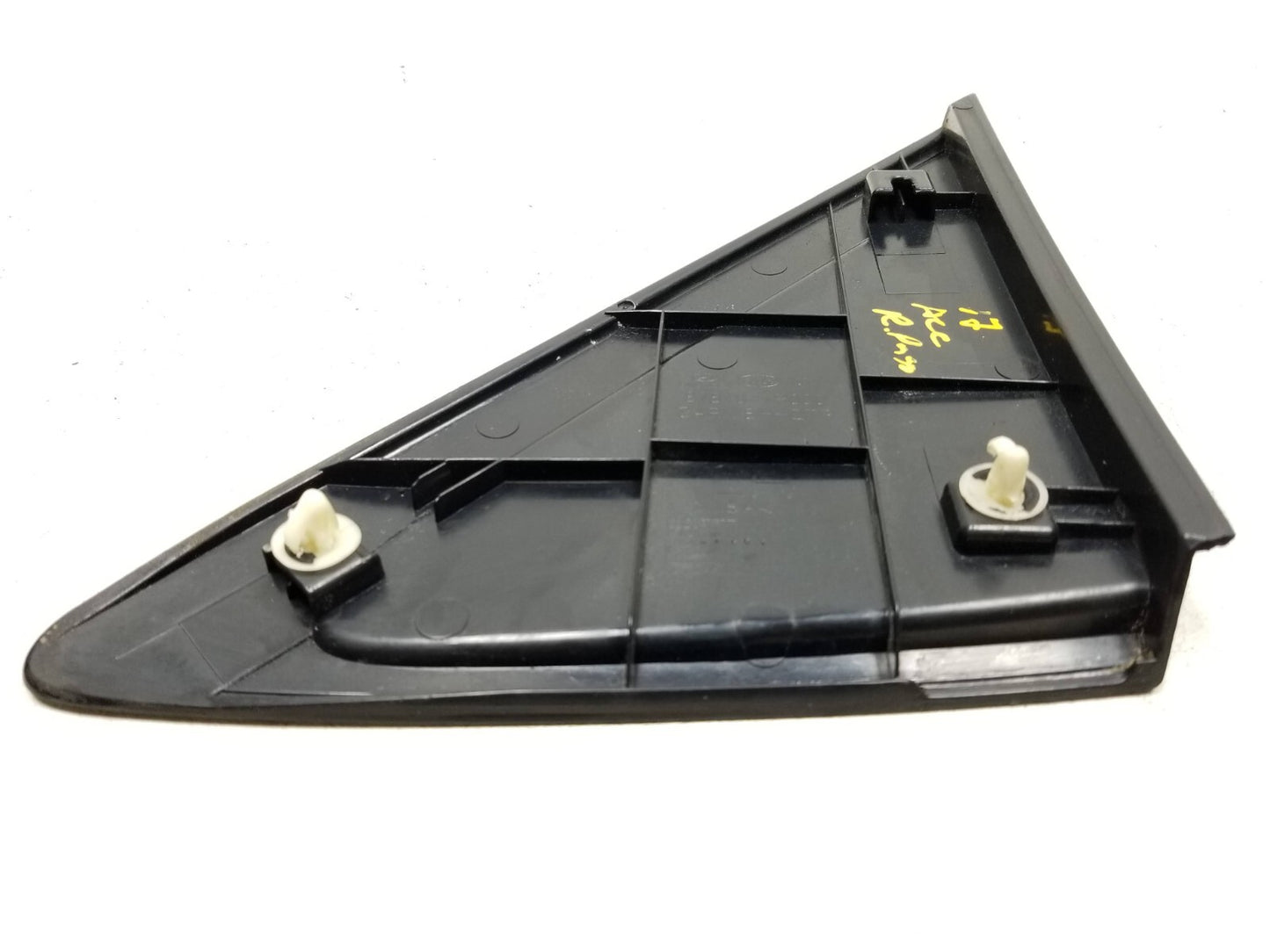 12 - 17 Hyundai Accent Rear Quarter Window Molding Trim Driver Side Left OEM