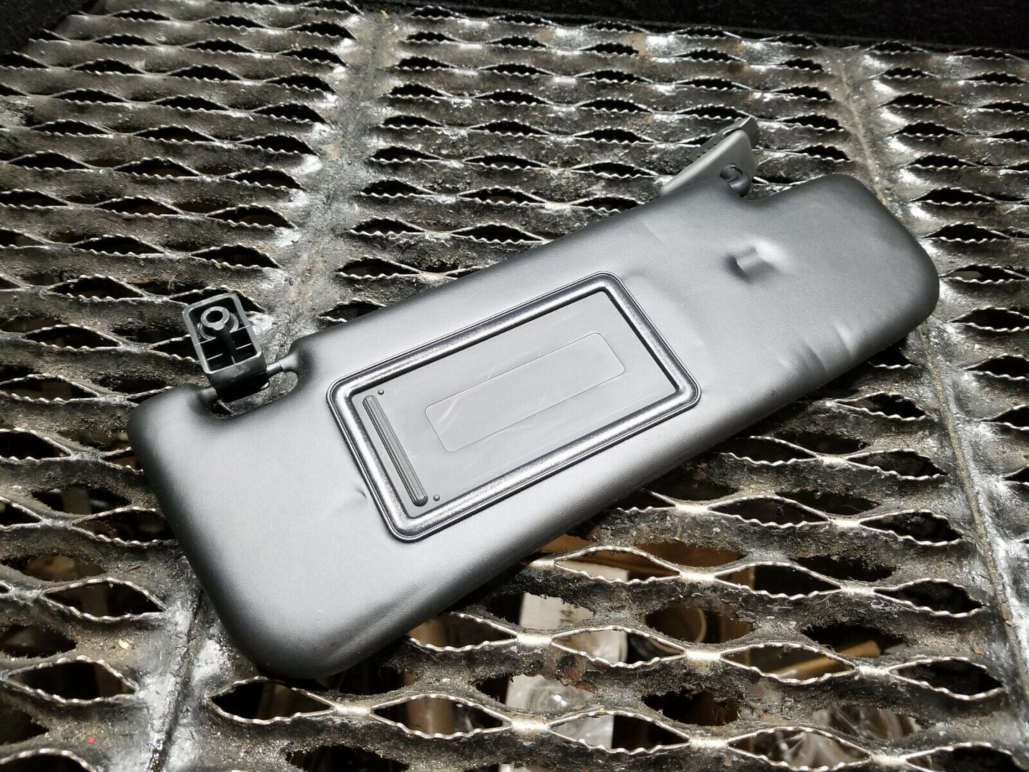 12-19 Fiat 500 Abarth Sun Visor Sunvisor Passenger Right Side OEM 12k