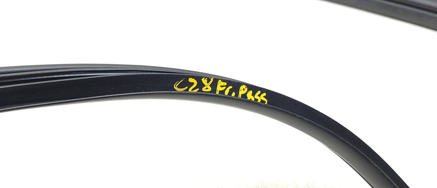 12-17 Hyundai Accent Sedan Door Weatherstrip Seal Front Passenger Side Right
