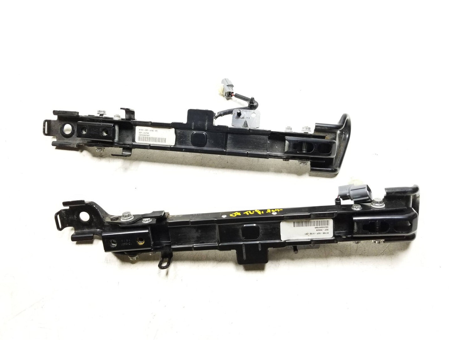 2007 Acura Tl Seat Track Rail Front Passenger Side Right OEM