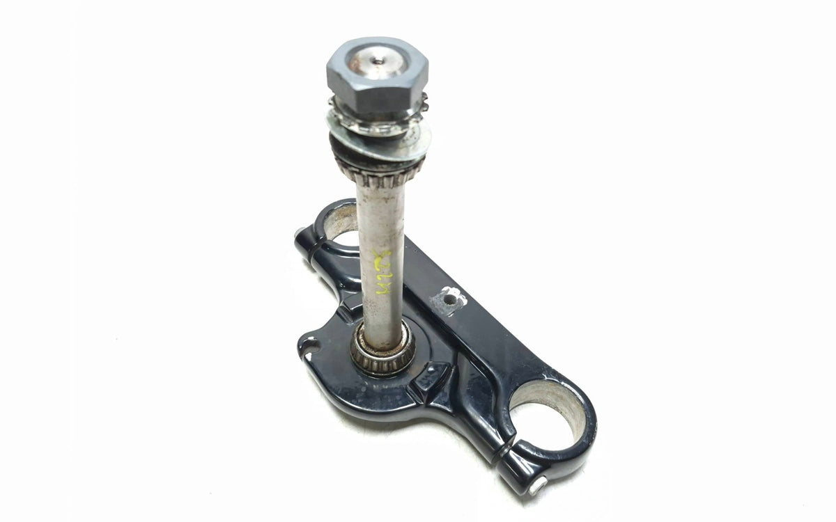 2008-2017 Harley Dyna Street Bob Fxdb Triple Tree Lower OEM