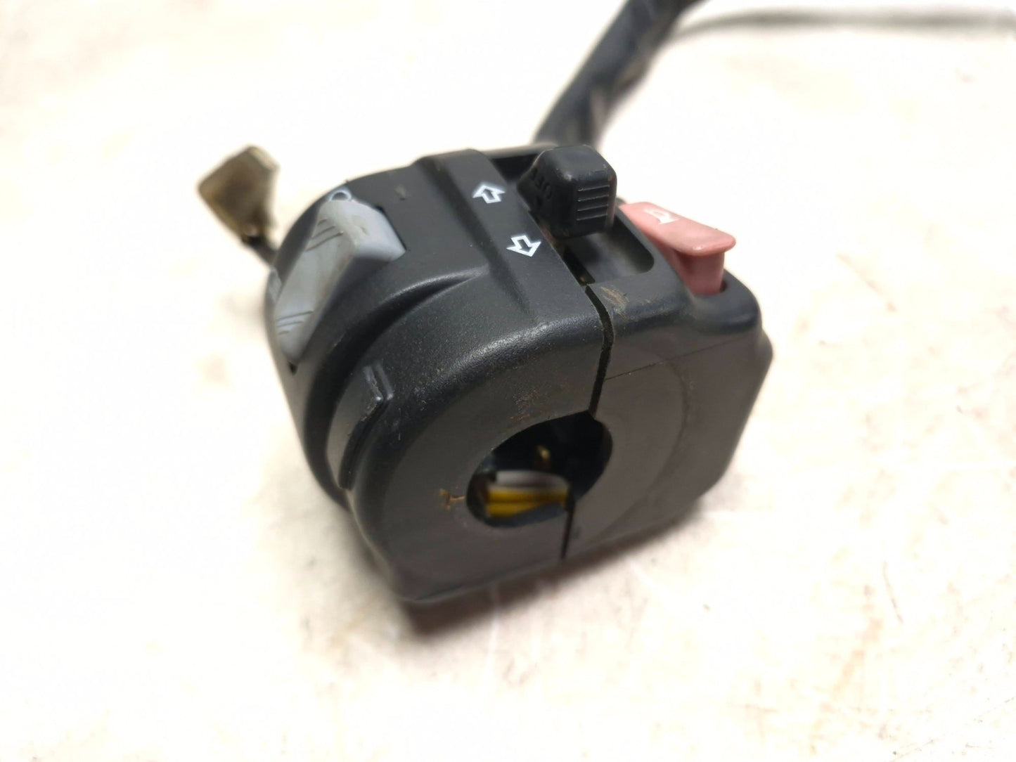 2002 Suzuki V-strom 1000 Dl1000 Left Handlebar Headlight Turn Signal Horn Switch
