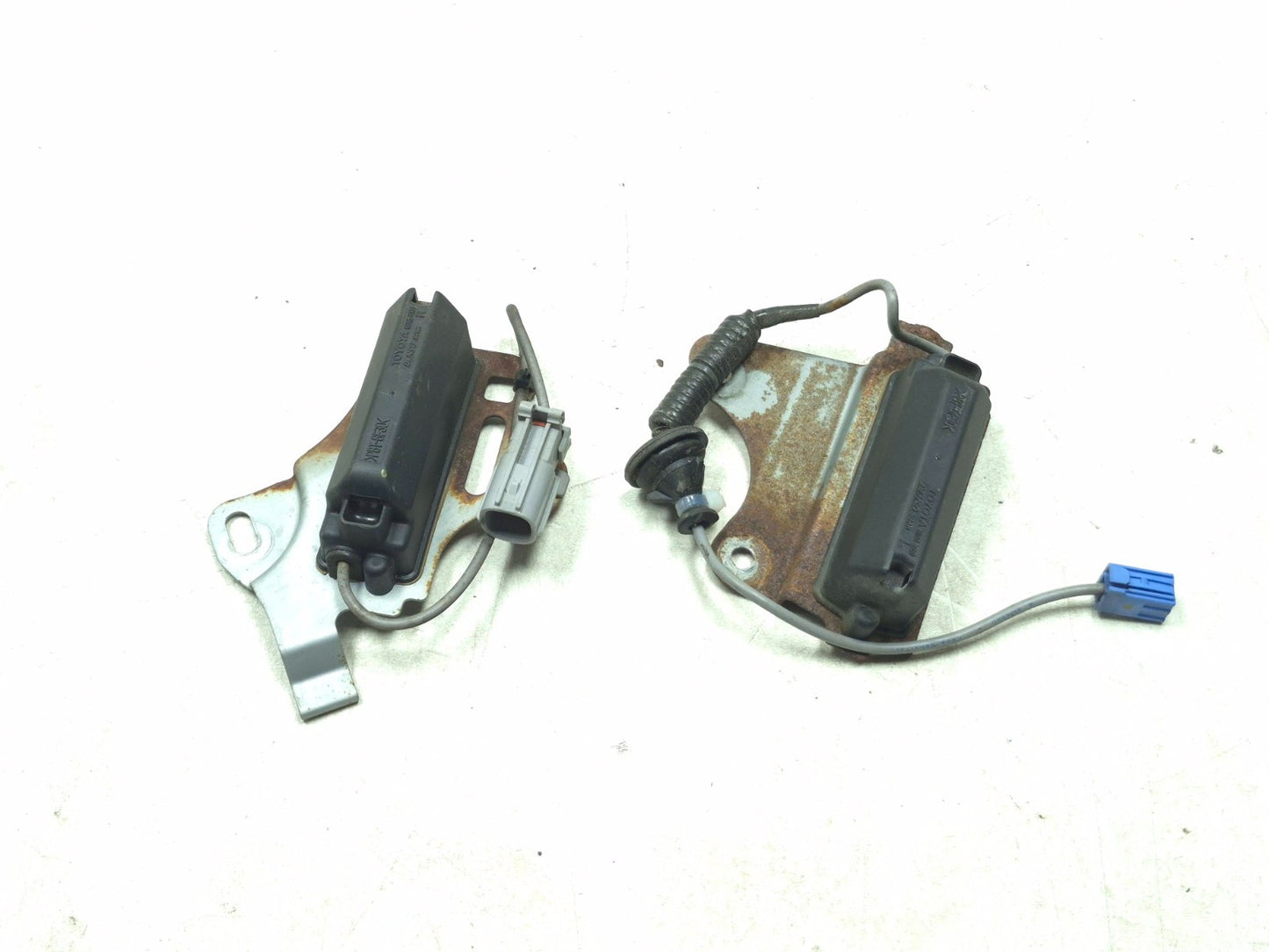 2009 Lexus IS250 Tire Pressure Monitor Antenna 2pcs OEM
