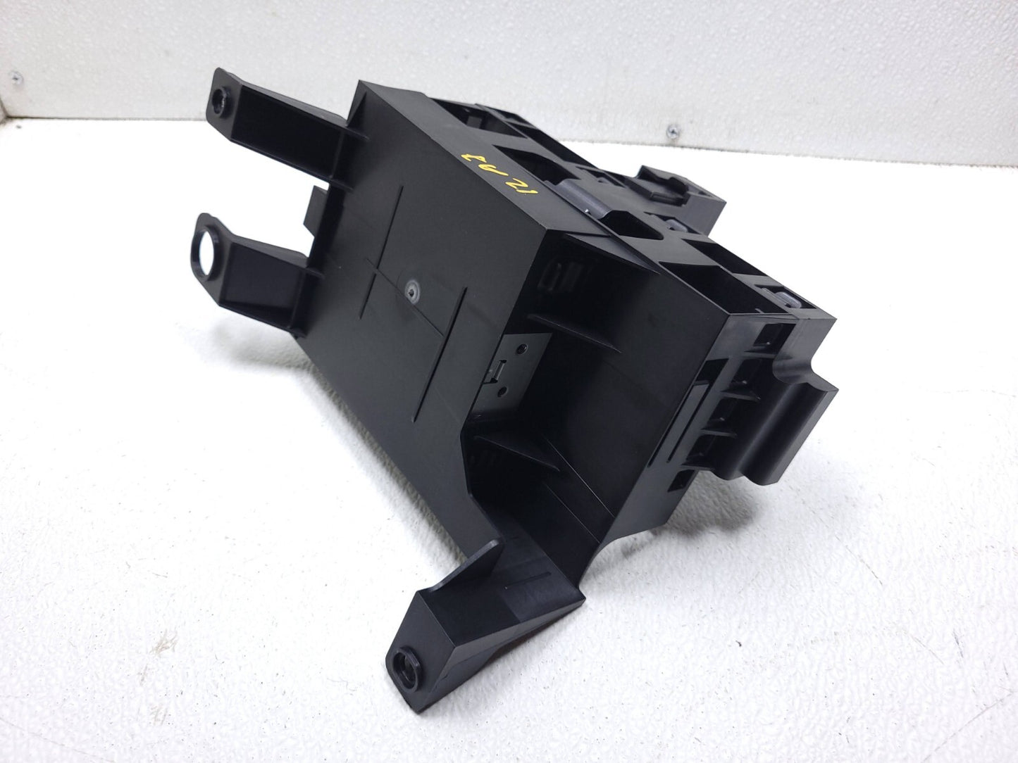 12 13 14 15 16 17 Audi A7 Parking Assits Control Module Mount Bracket OEM