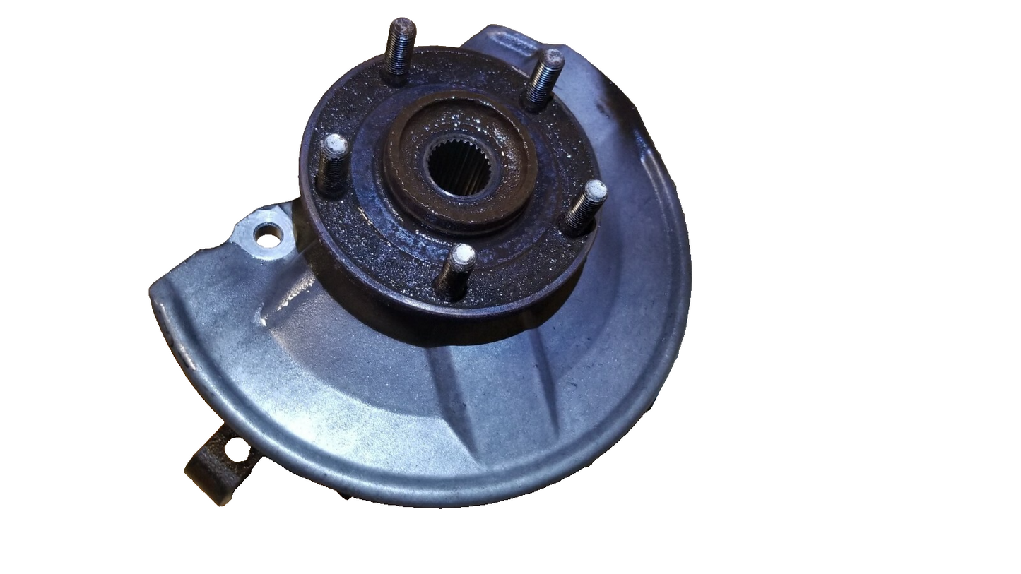 2014 Jeep Patriot FWD Front Spindle Knuckle Wheel Hub Right Passenger Side OEM