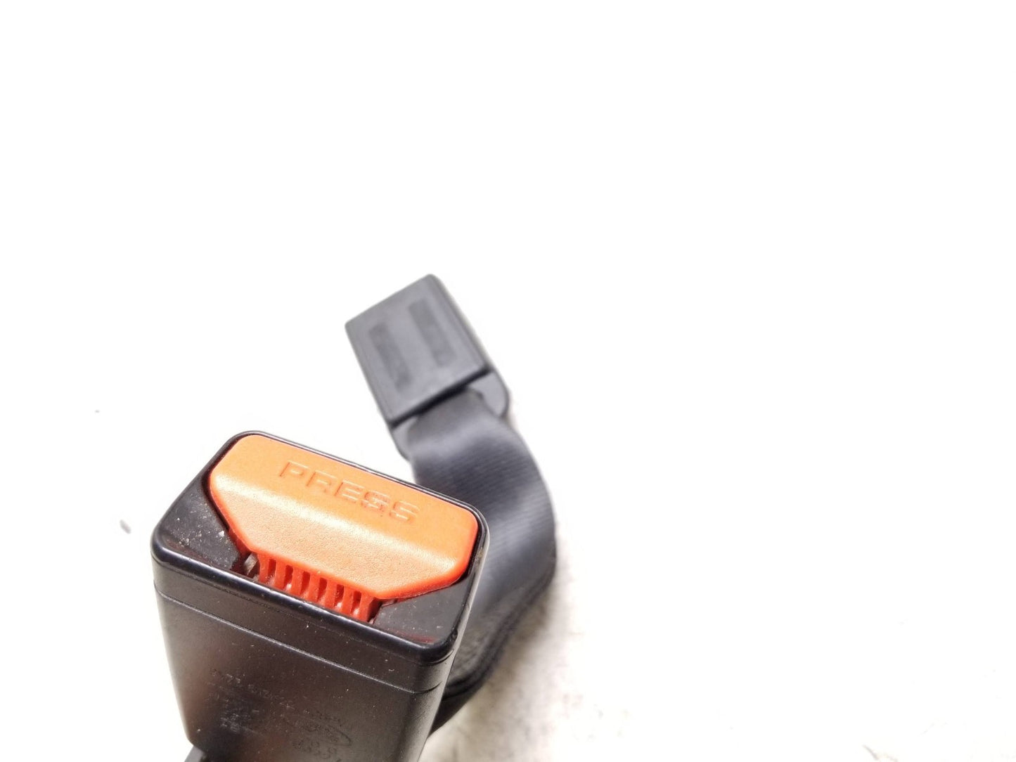 2017 Jaguar Xe Rear Driver Side Left Seatbelt Buckle OEM T4n9487pvj