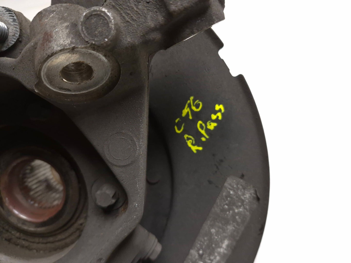 2020 Dodge Challenger 5.7l Rear Spindle Knuckle Wheel Hub Passenger Side OEM