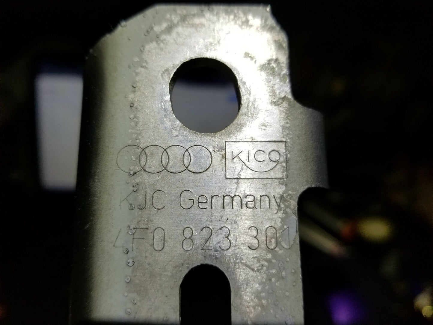 05 06 07 08 Audi A6 C6 Hood Hinge Pair OEM