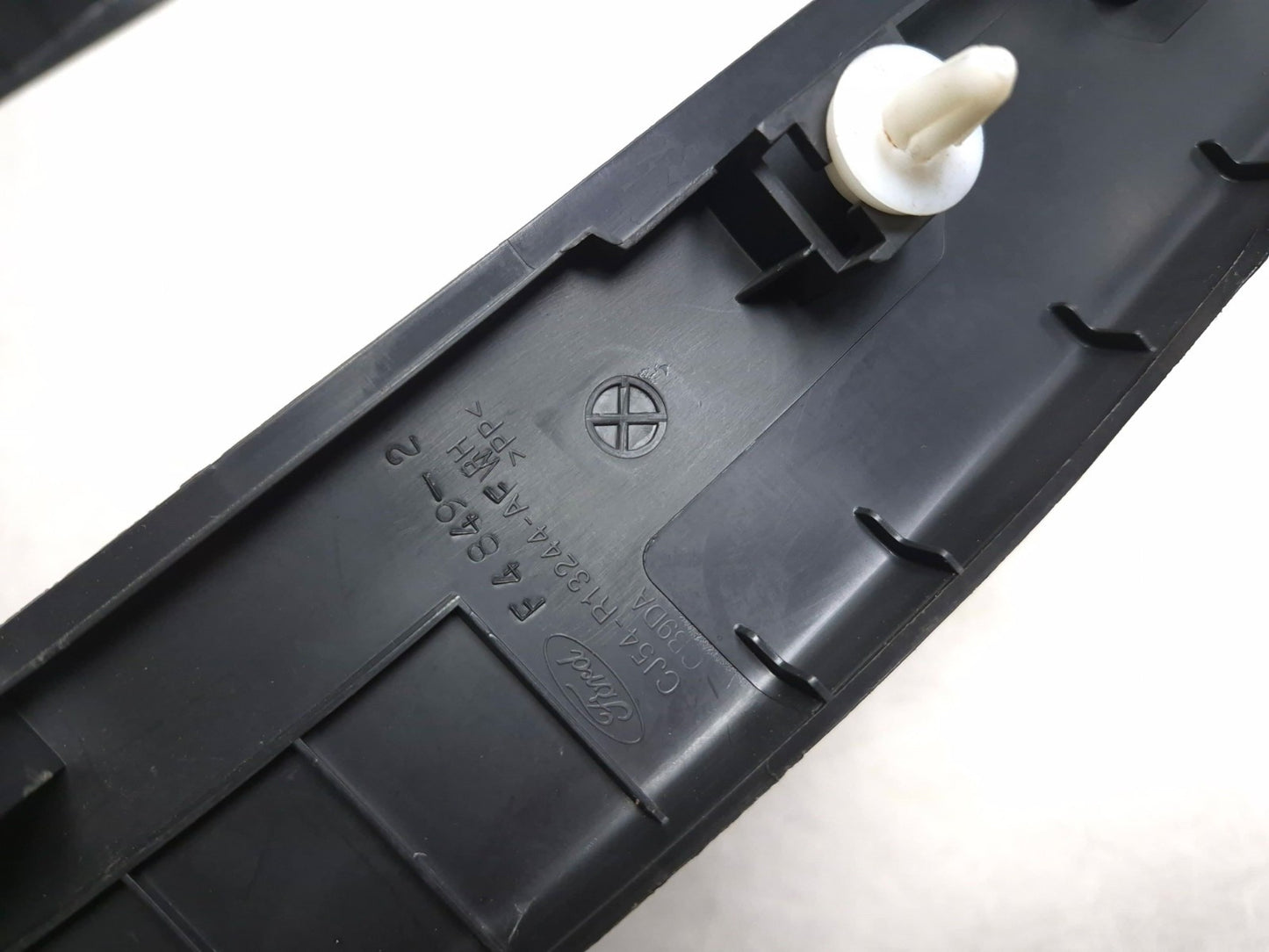 2015 Ford Escape Se Rear & Front Door Sill Scuff Plate 4 Pcs OEM