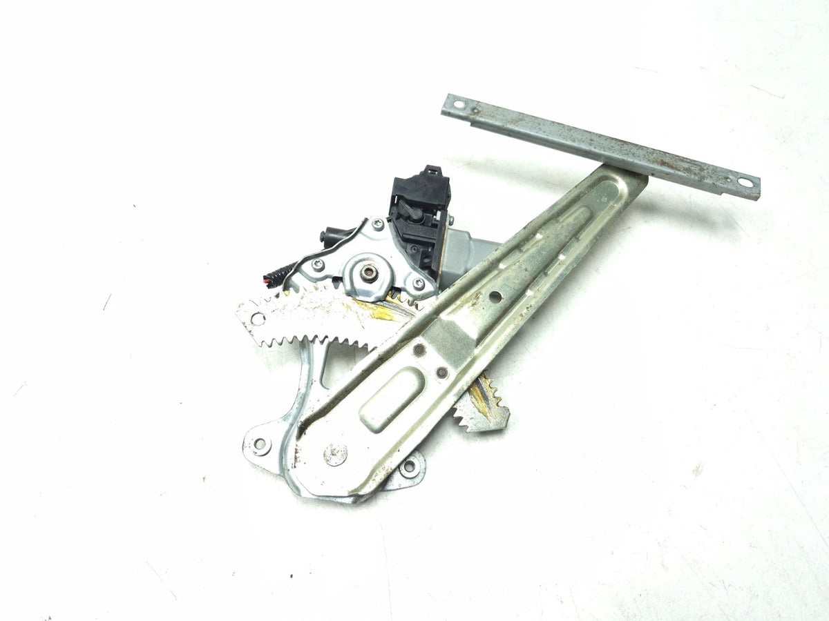 2011-2017 Nissan Juke Rear Window Regulator & Motor Passenger Side Right OEM