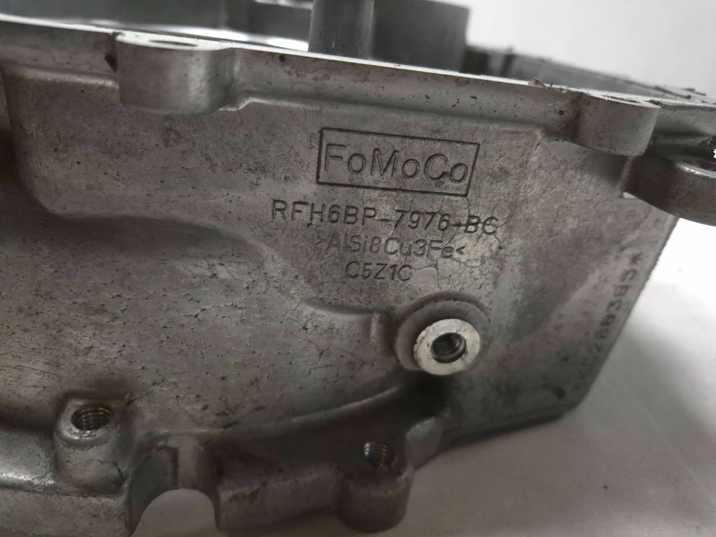 2019 Ford Ecosport Automatic Transmission Case Bell Housing 1.0l OEM