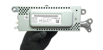 2018 Tesla Model 3 FM Hd Radio Receiver Control Module 1079749-00-d OEM