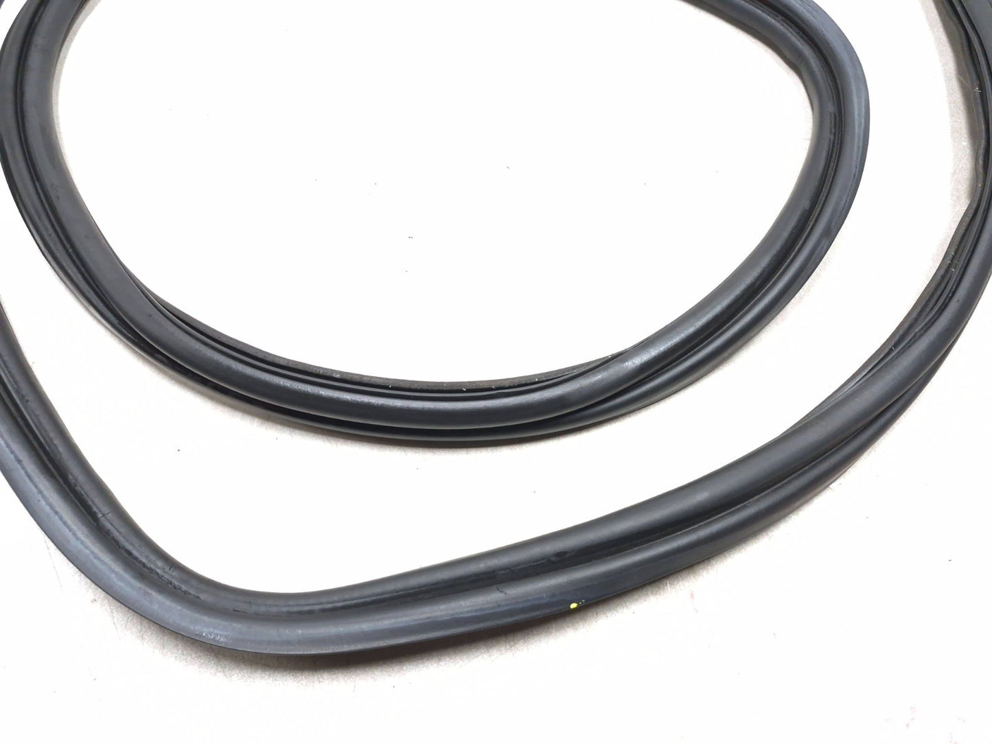 2013 Dodge Grand Caravan Trunk Weatherstrip Seal Oem✅