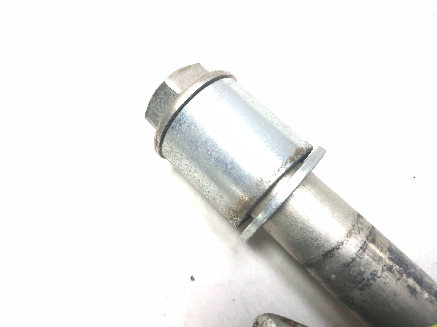 2021 Harley-davidson Sportster Xl1883 Rear Wheel Axle OEM