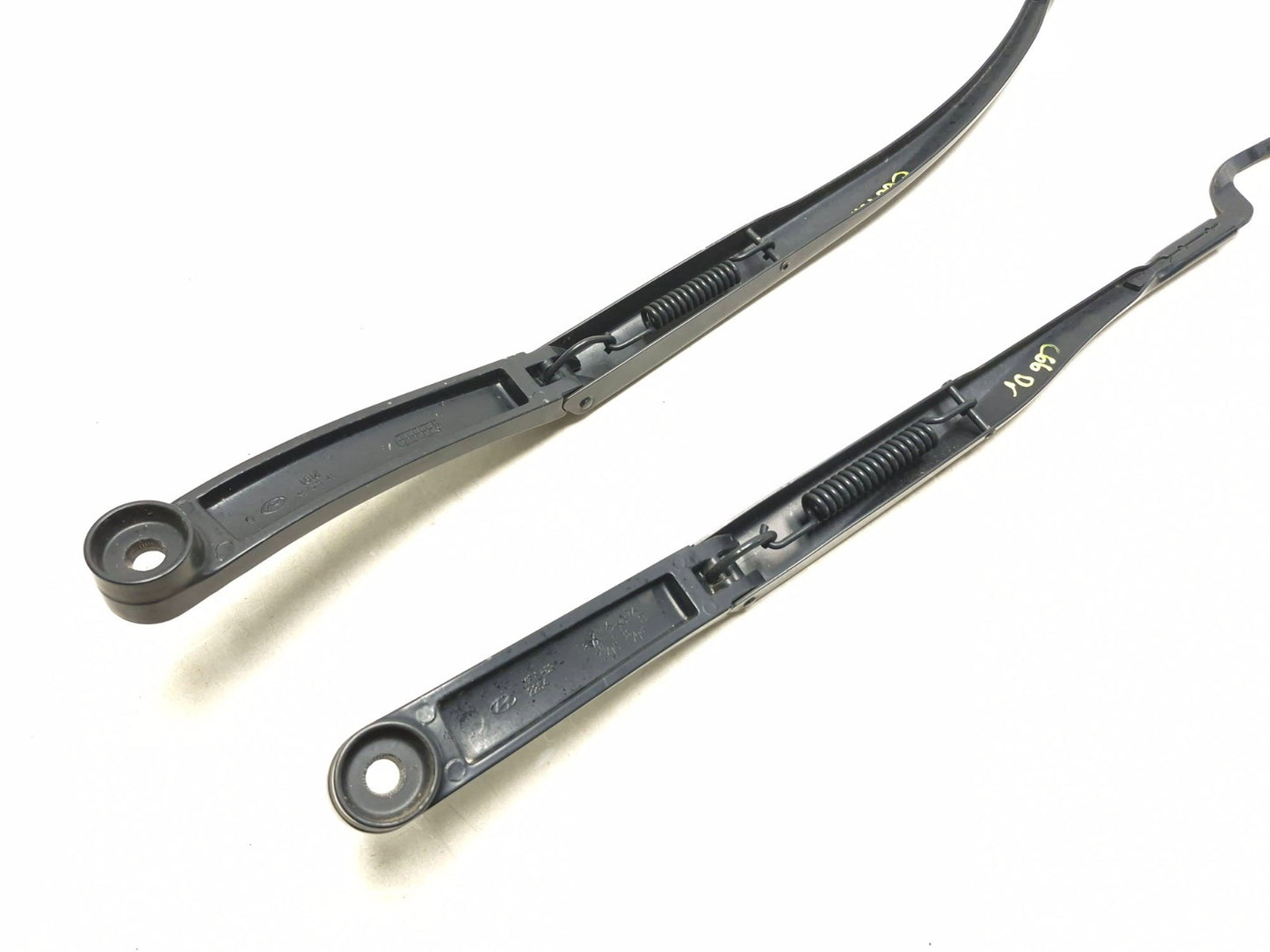 2012 Hyundai Sonata Windshield Wiper Arm 2pcs OEM