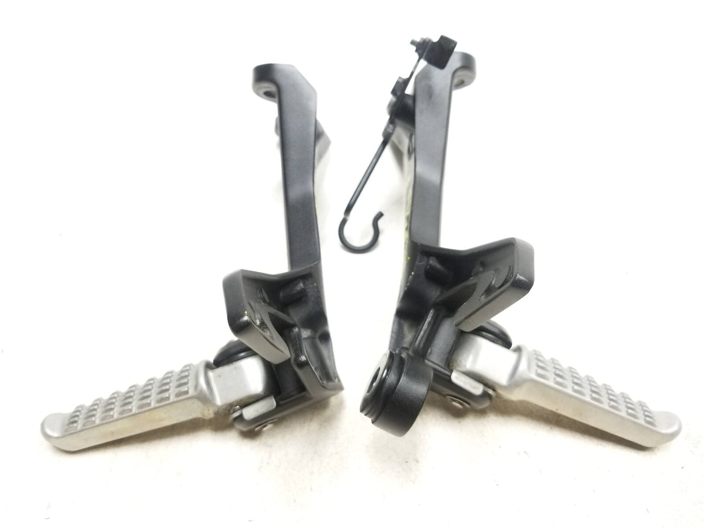 2018-2023 Kawasaki Ninja 400 Ex400 Foot Peg & Bracket Rear Left & Right