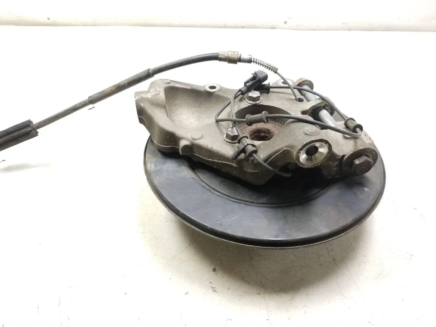 2011 Cadillac SRX Rear Spindle Knuckle Wheel Hub Driver Side Left OEM