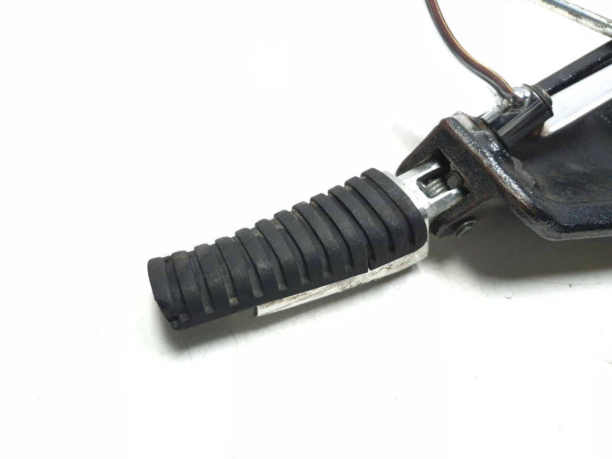 2009 Suzuki Boulevard M109r Vzr1800 Front Footrest W/gear Shifter Lever Left OEM