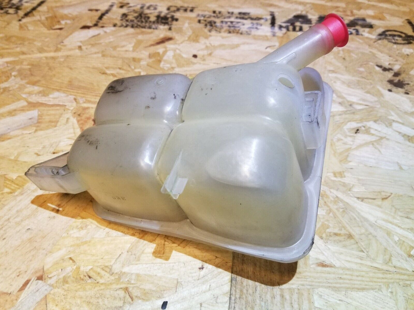 05 06 07 08 09 Volvo S40 2.4l Radiator Coolant Overflow Reservoir Tank OEM