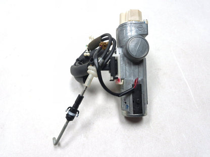 2013 Nissan Versa Ignition Lock W/ Key OEM 95k