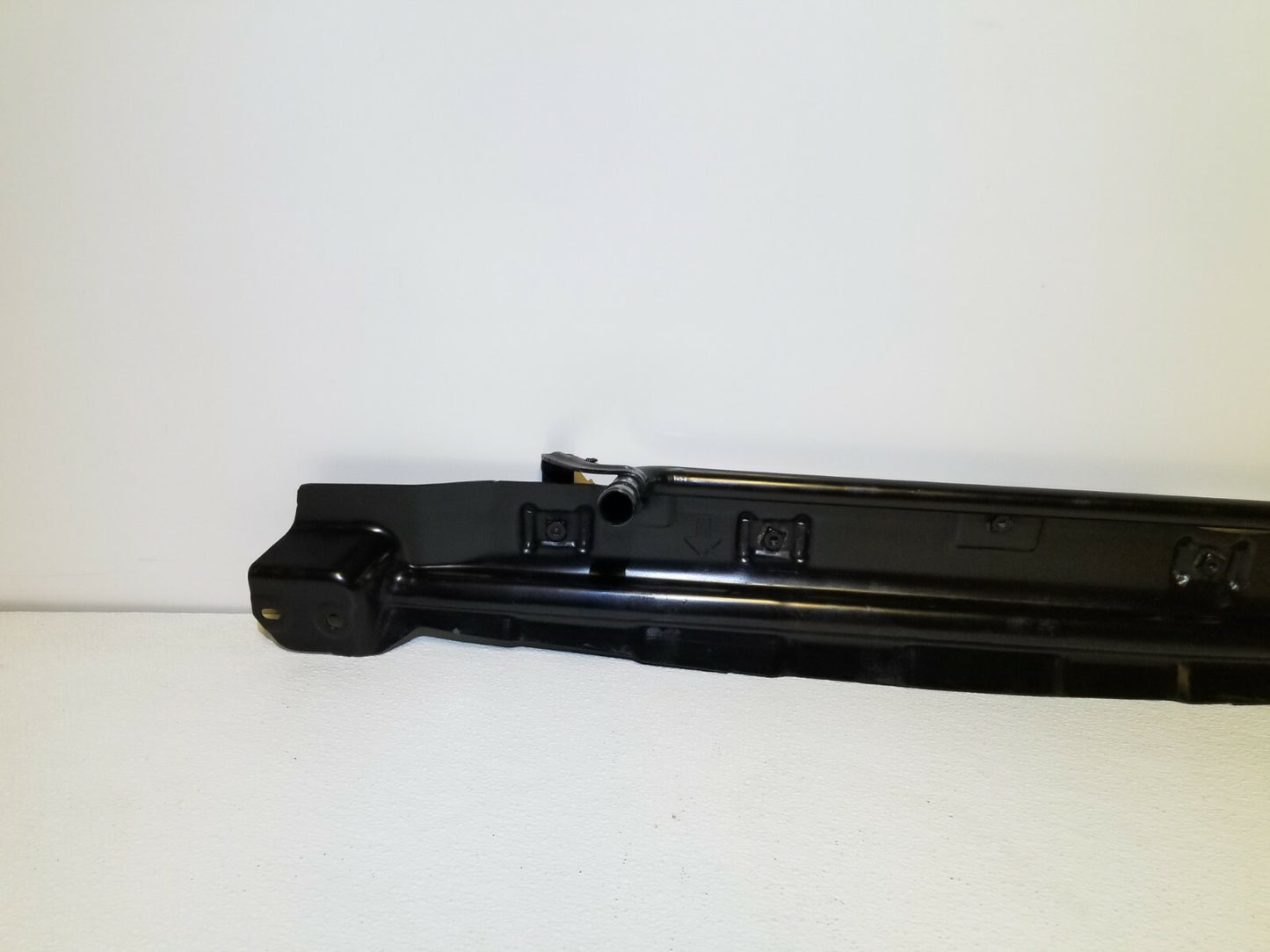 2015 Audi Q7 3.0l Engine Auxiliary Radiator Coolant Tube OEM