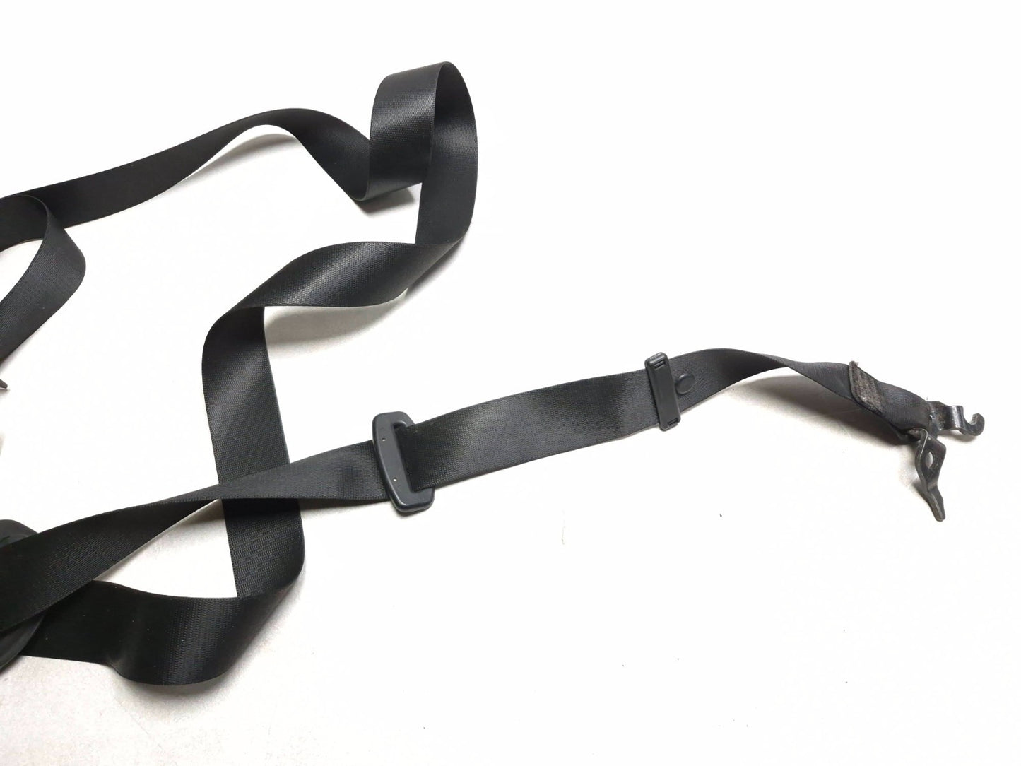 2011 BMW E90 328xi Front Driver Seat Belt Retractor 33059848 OEM