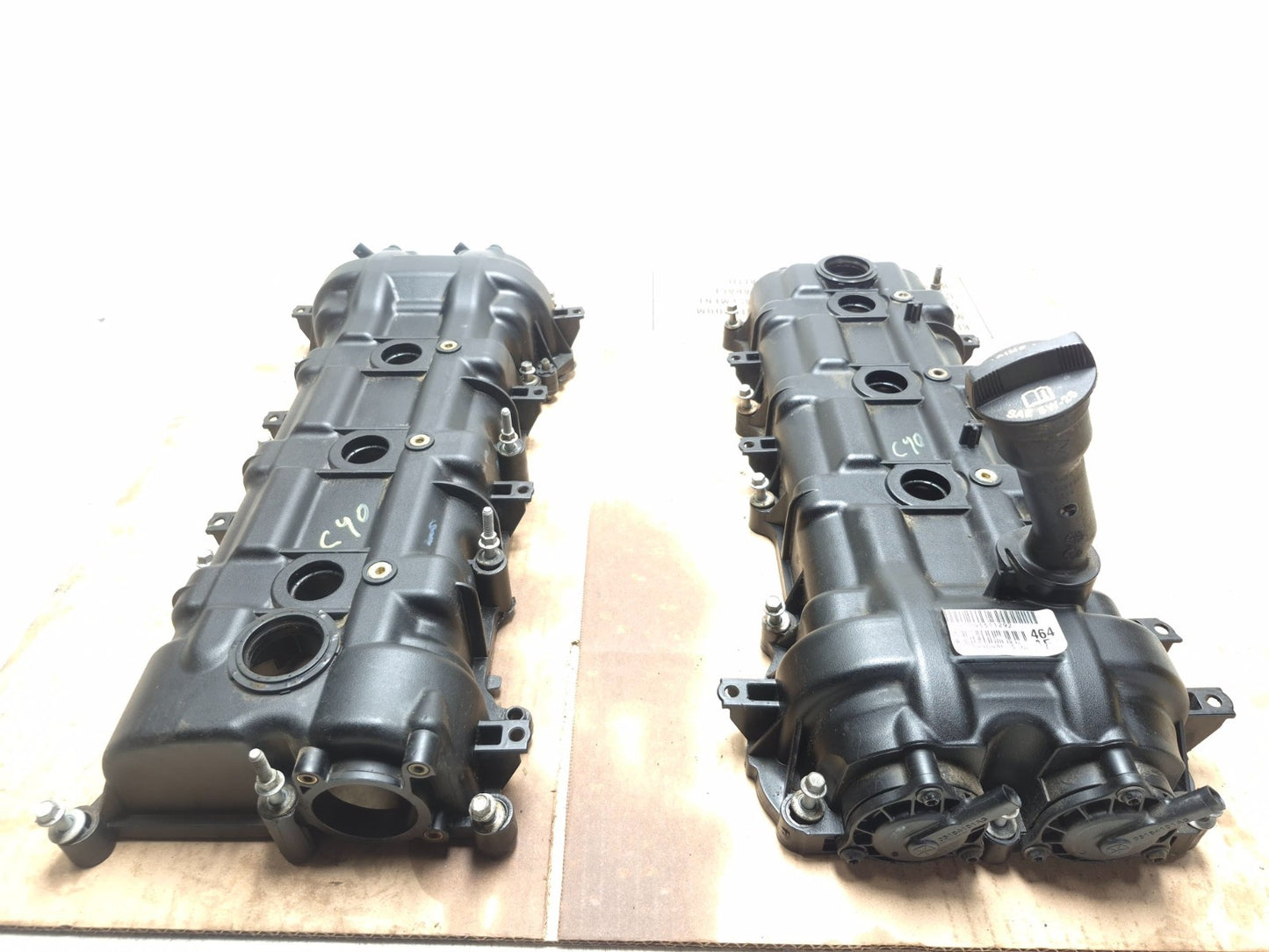 2013 Dodge Grand Caravan Engine Cylinder Head Cover Left & Right Pair OEM