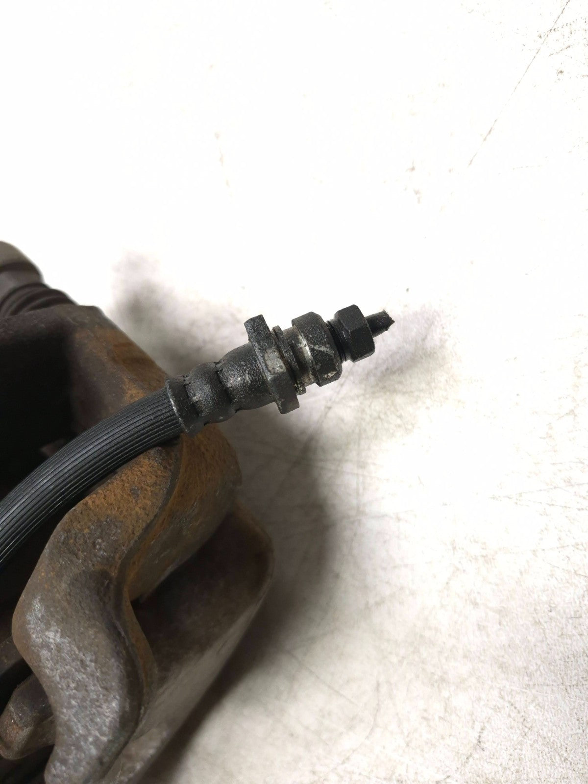 2013 Hyundai Genesis Coupe Brake Caliper Front Passenger Side Right OEM